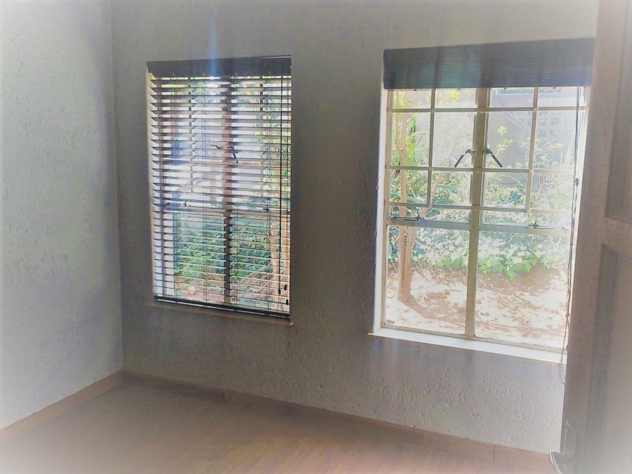 To Let 2 Bedroom Property for Rent in Suideroord Gauteng