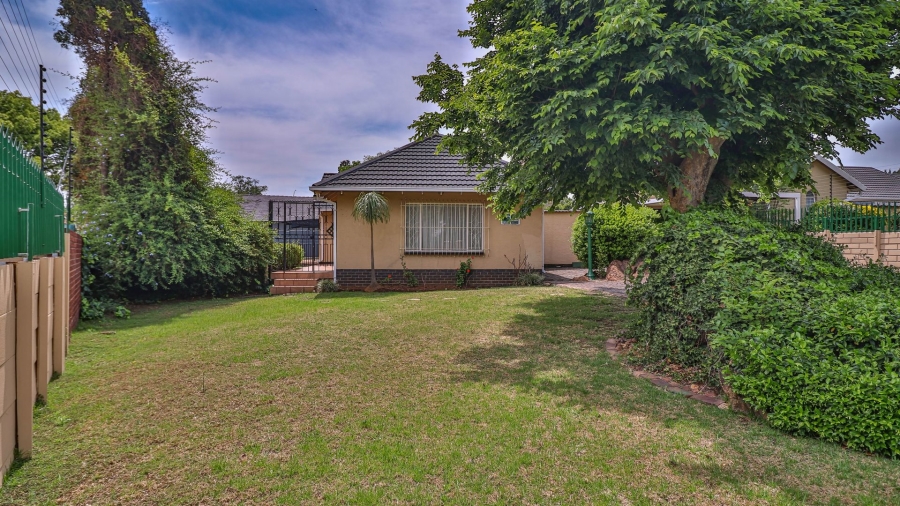 3 Bedroom Property for Sale in Buurendal Gauteng
