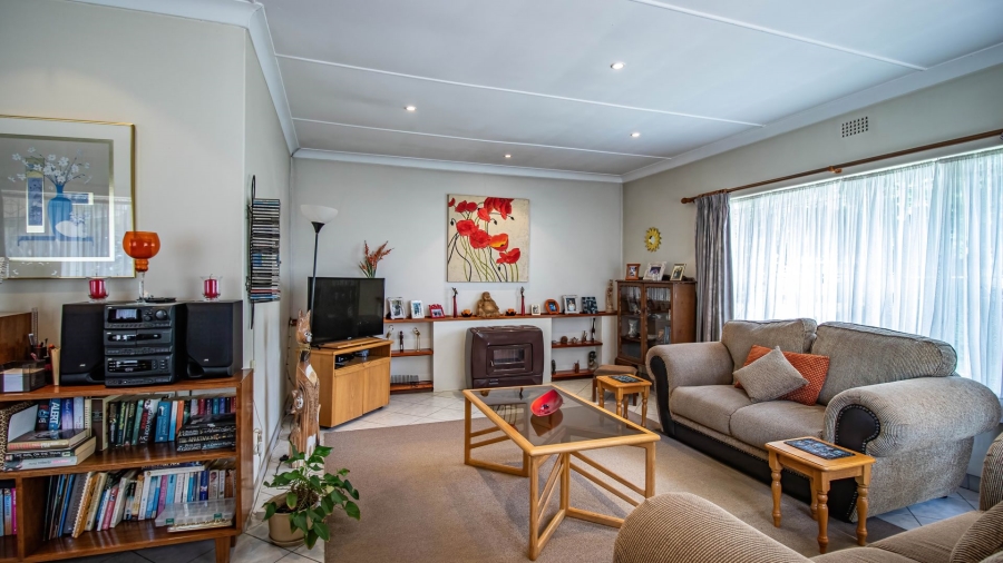 3 Bedroom Property for Sale in Buurendal Gauteng