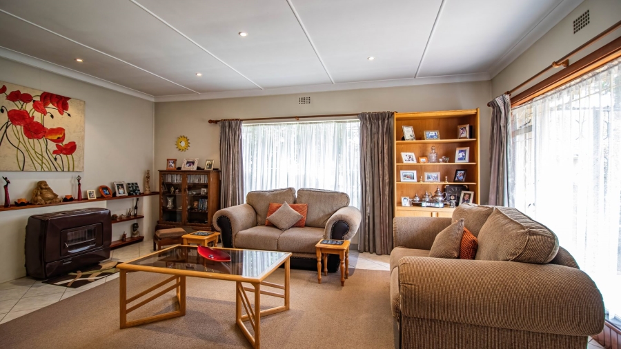 3 Bedroom Property for Sale in Buurendal Gauteng