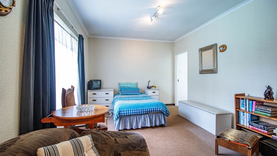 3 Bedroom Property for Sale in Buurendal Gauteng