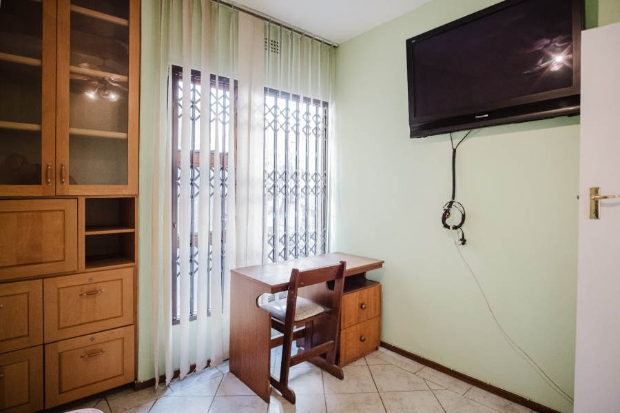 2 Bedroom Property for Sale in Glenvista Gauteng