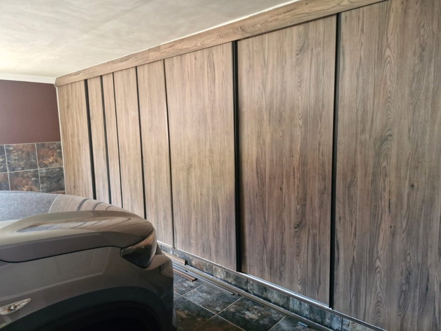 4 Bedroom Property for Sale in The Orchards Gauteng