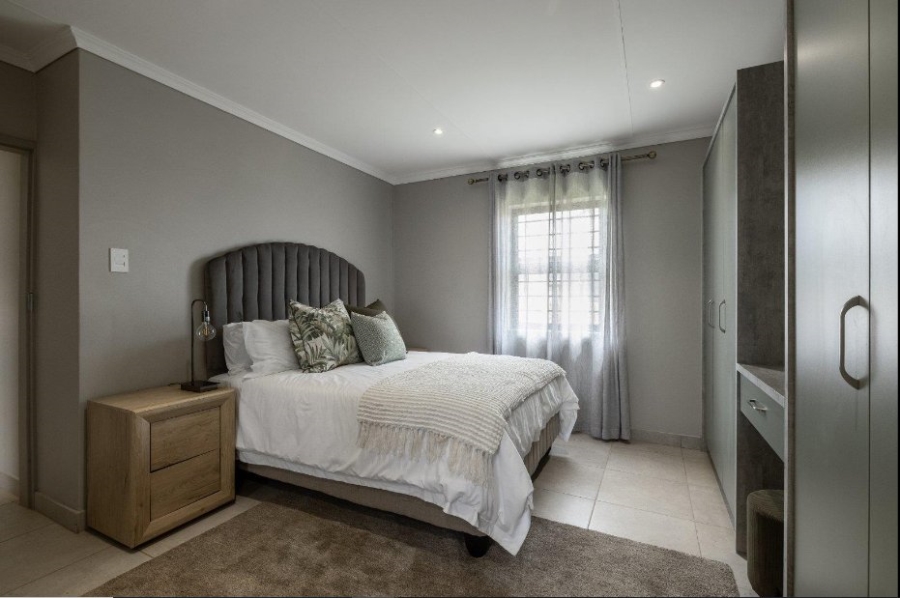 To Let 3 Bedroom Property for Rent in Lion Pride Gauteng