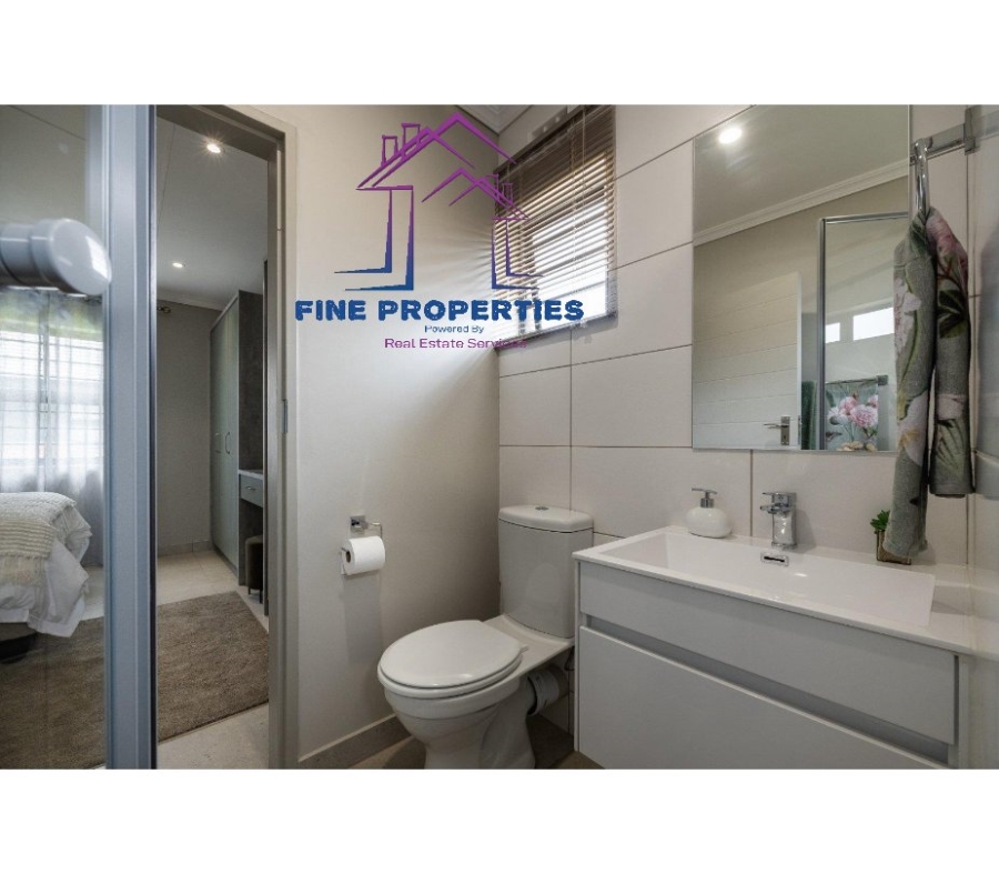 To Let 3 Bedroom Property for Rent in Lion Pride Gauteng