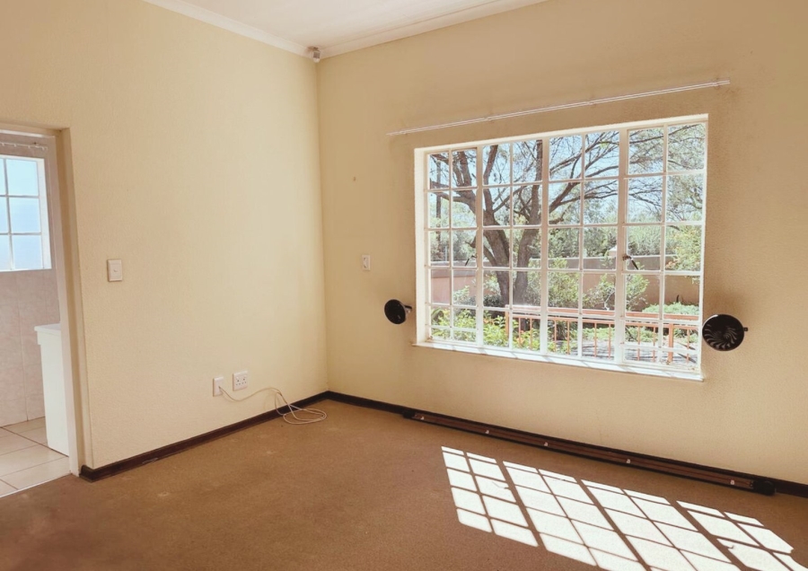 2 Bedroom Property for Sale in Wilgeheuwel Gauteng