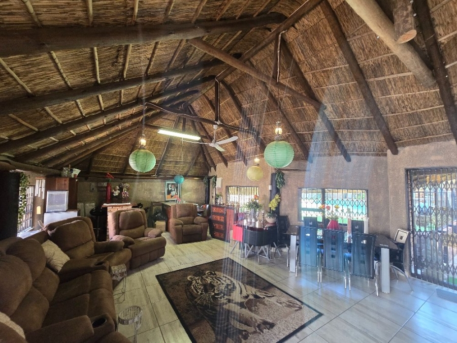 4 Bedroom Property for Sale in Dorandia Gauteng