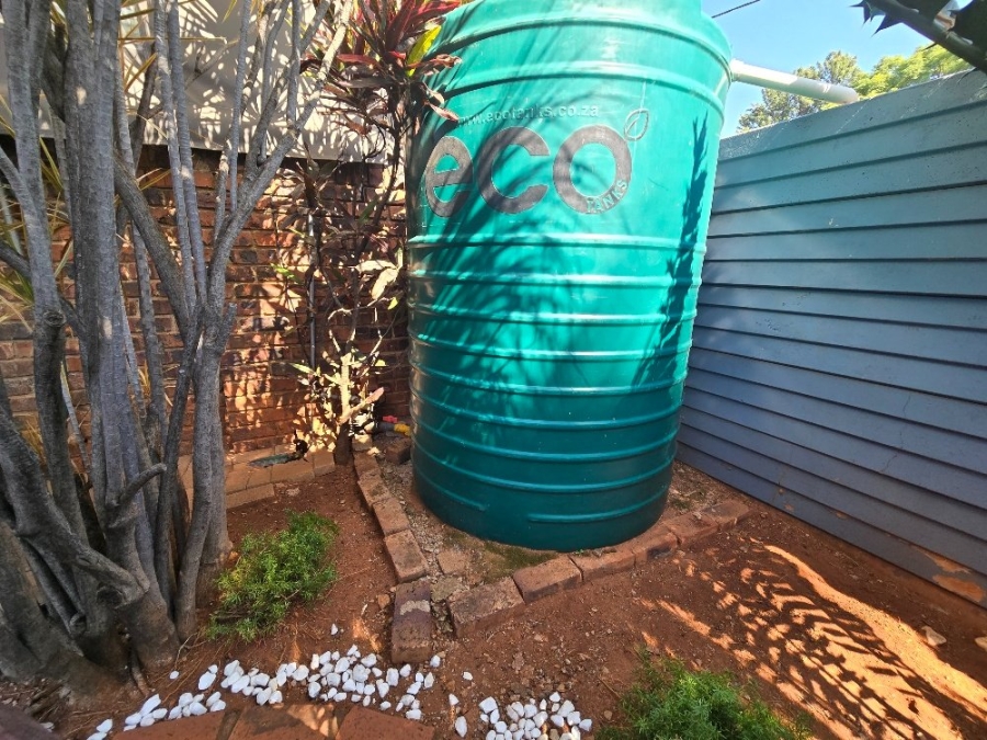 4 Bedroom Property for Sale in Dorandia Gauteng