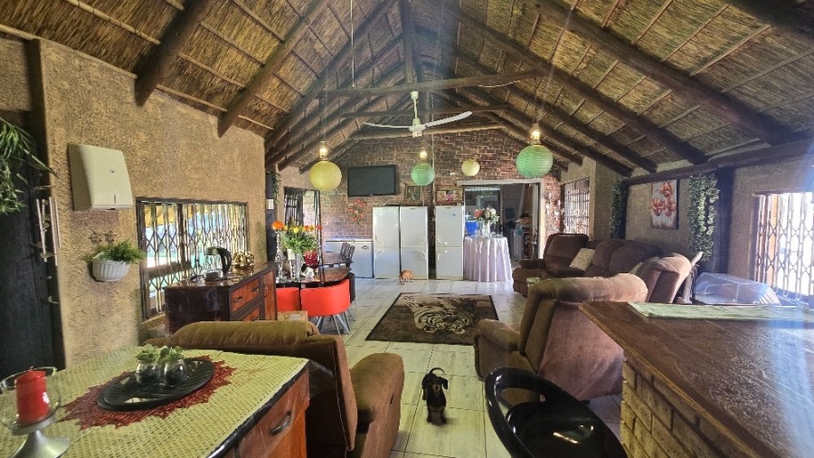 4 Bedroom Property for Sale in Dorandia Gauteng