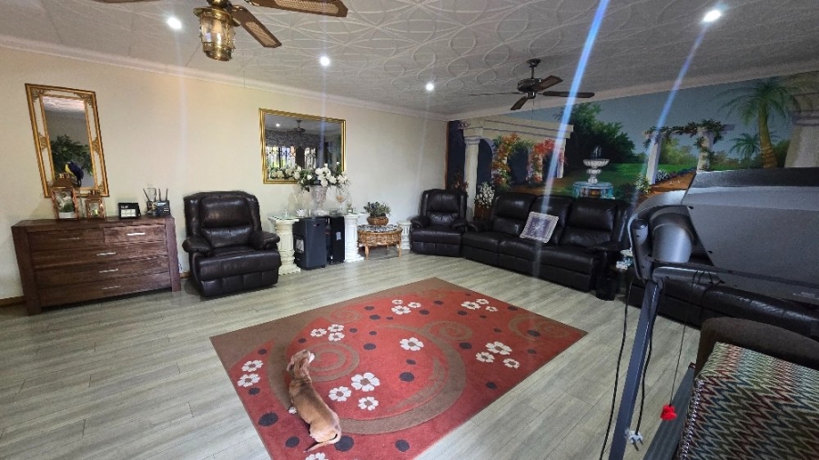 4 Bedroom Property for Sale in Dorandia Gauteng