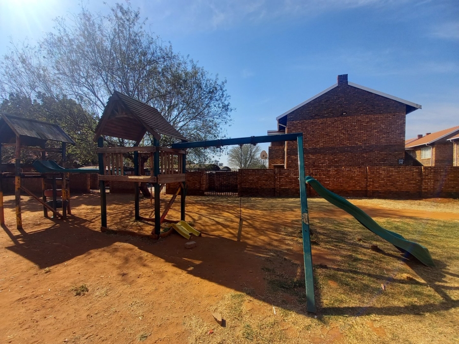 2 Bedroom Property for Sale in Clarina Gauteng