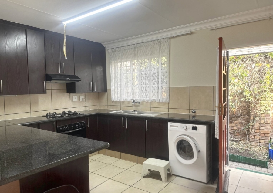 2 Bedroom Property for Sale in Honeydew Manor Gauteng