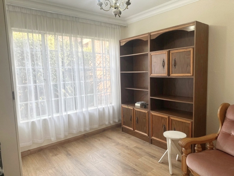 2 Bedroom Property for Sale in Honeydew Manor Gauteng