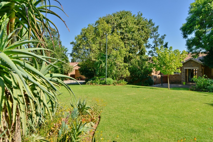 2 Bedroom Property for Sale in Honeydew Manor Gauteng