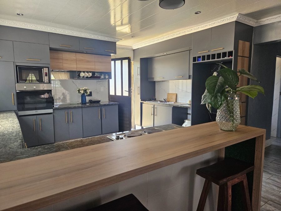 4 Bedroom Property for Sale in Meyerton South Gauteng