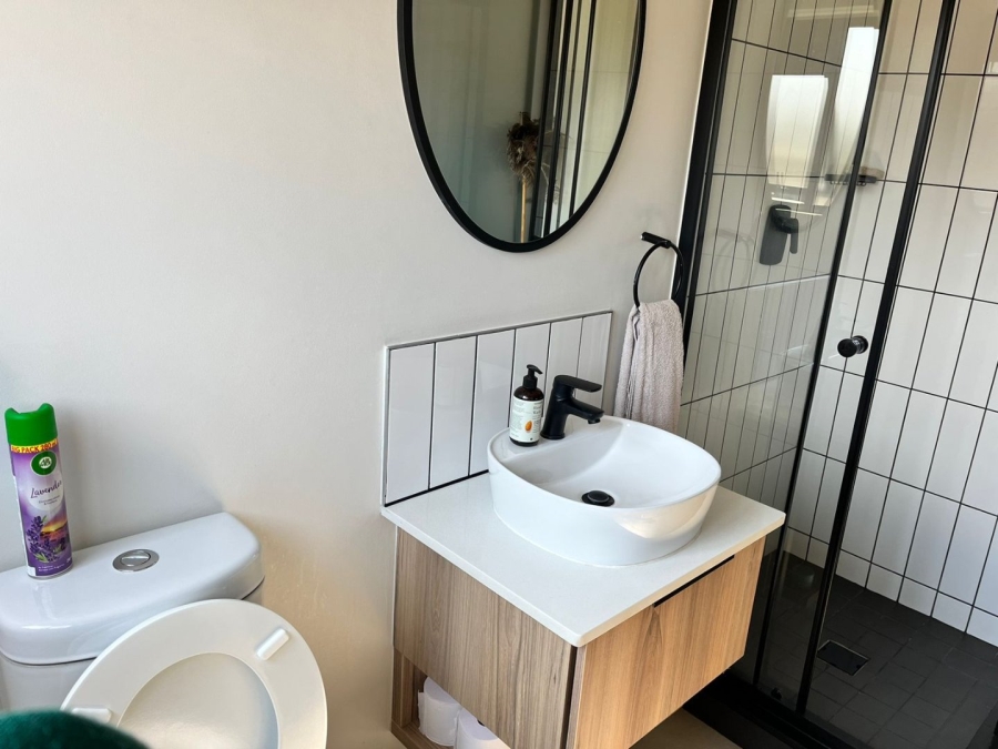 To Let 2 Bedroom Property for Rent in Aspen Hills Gauteng