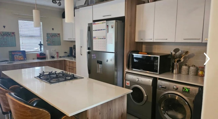 To Let  Bedroom Property for Rent in Modderfontein Gauteng