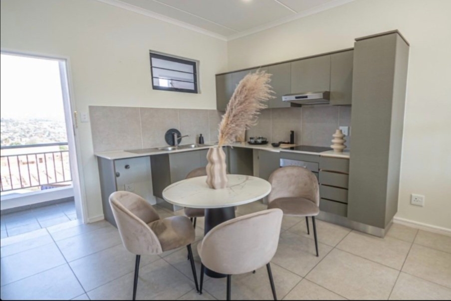  Bedroom Property for Sale in Greenstone Hill Gauteng