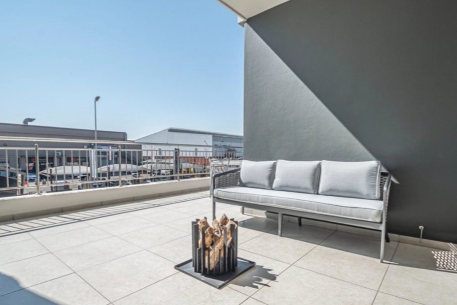  Bedroom Property for Sale in Greenstone Hill Gauteng