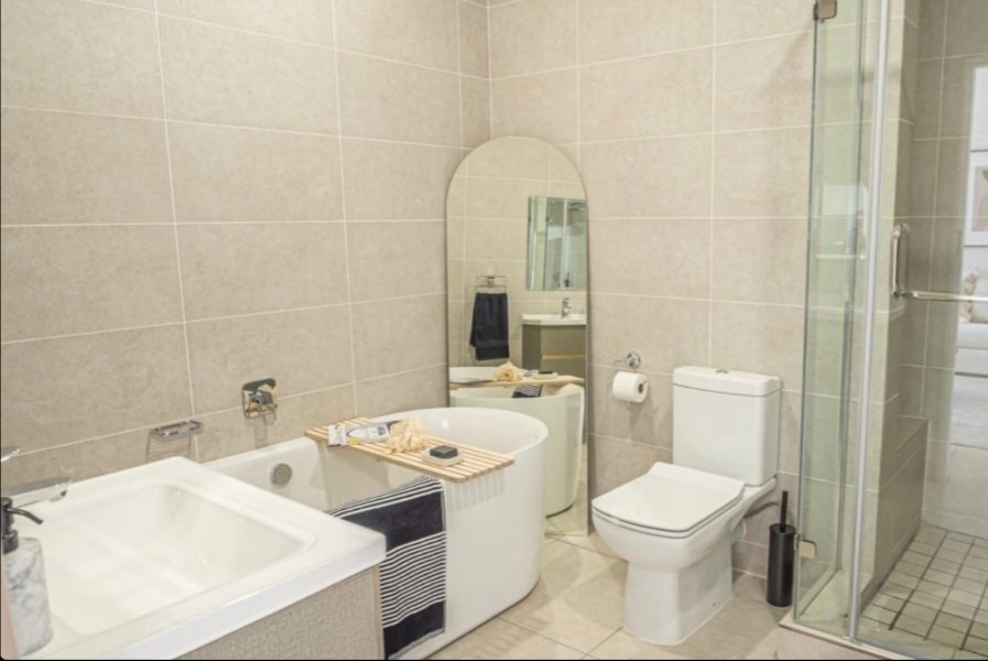  Bedroom Property for Sale in Greenstone Hill Gauteng