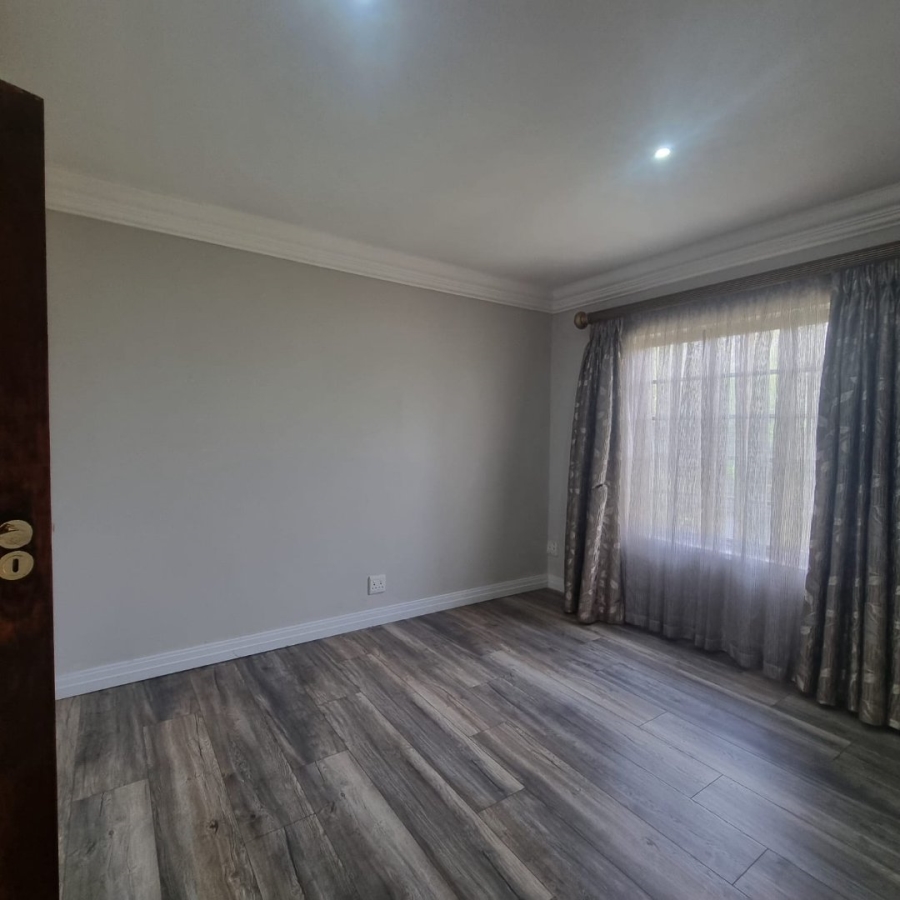 To Let  Bedroom Property for Rent in Rietfontein A H Gauteng