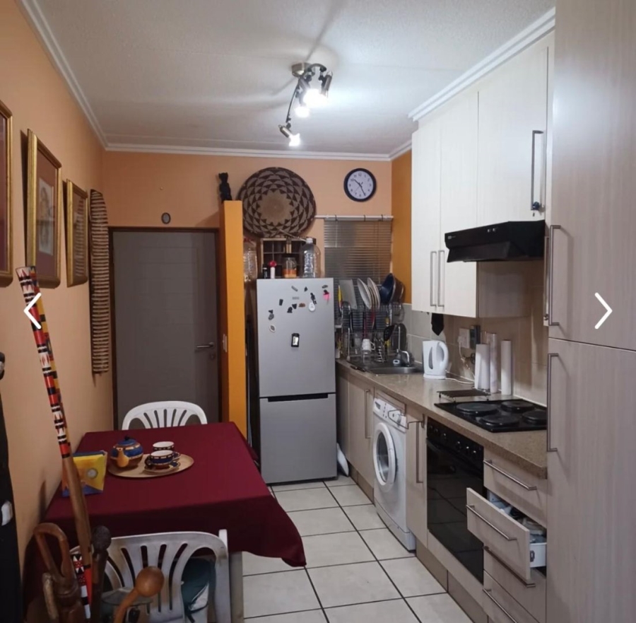 To Let  Bedroom Property for Rent in Lonehill Gauteng