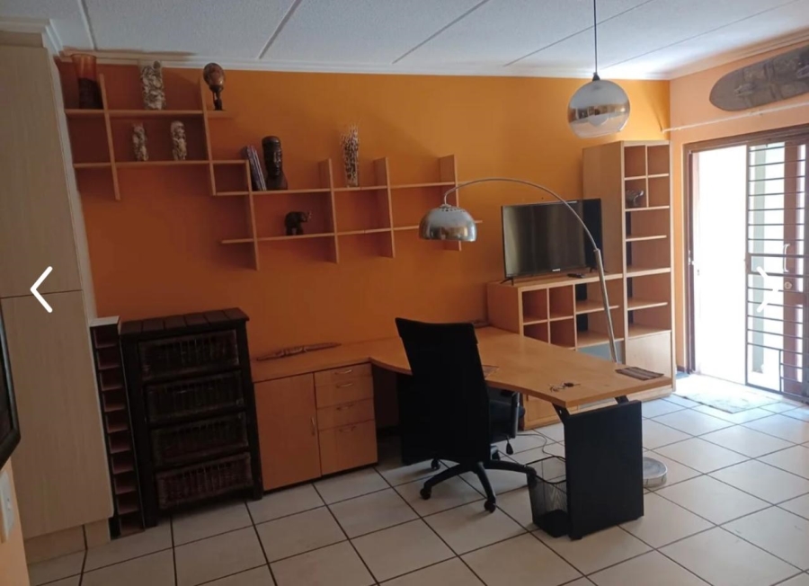 To Let  Bedroom Property for Rent in Lonehill Gauteng