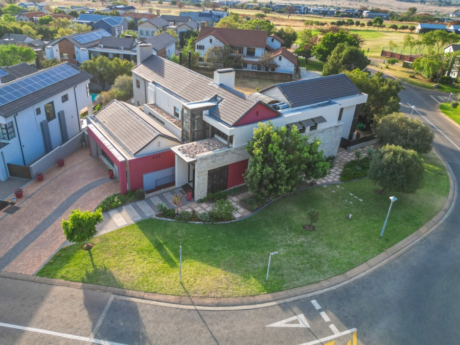 4 Bedroom Property for Sale in Copperleaf Estate Gauteng