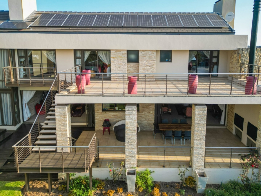 4 Bedroom Property for Sale in Copperleaf Estate Gauteng