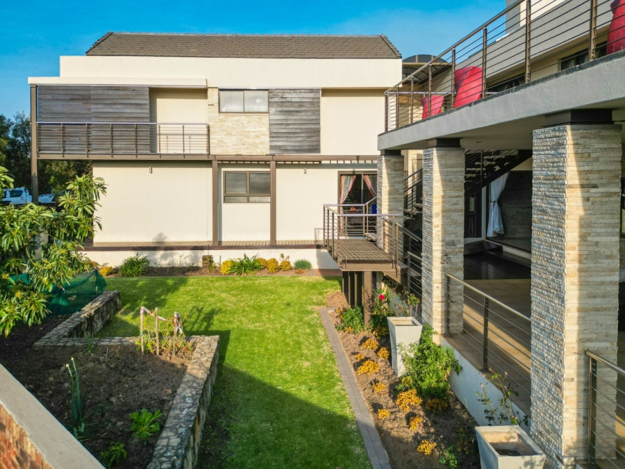 4 Bedroom Property for Sale in Copperleaf Estate Gauteng