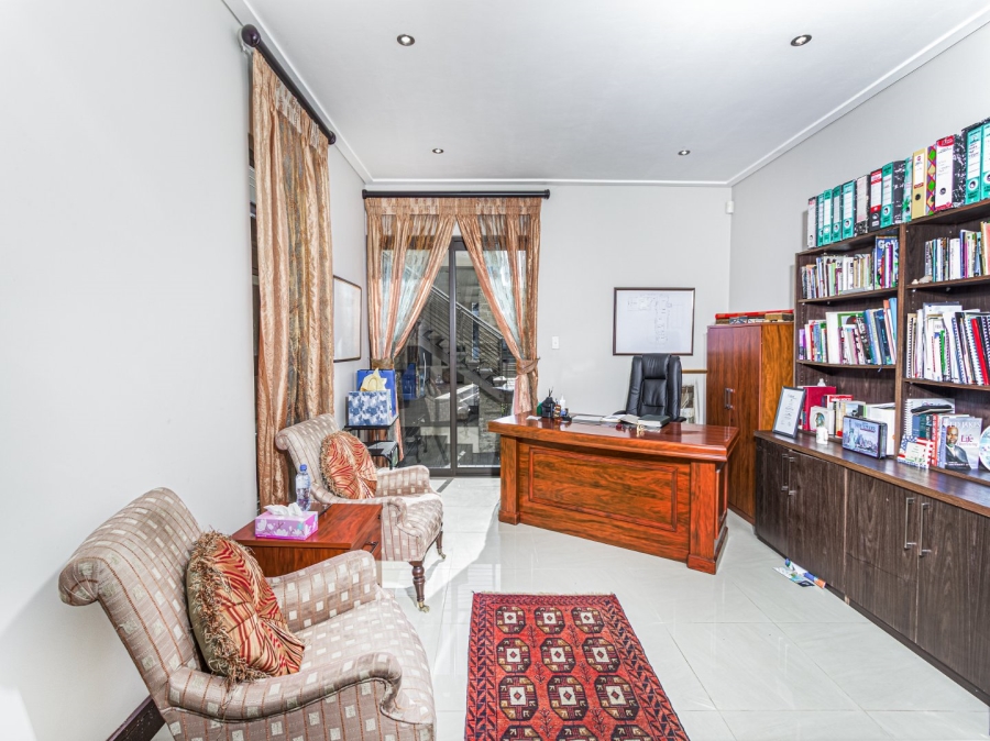 4 Bedroom Property for Sale in Copperleaf Estate Gauteng