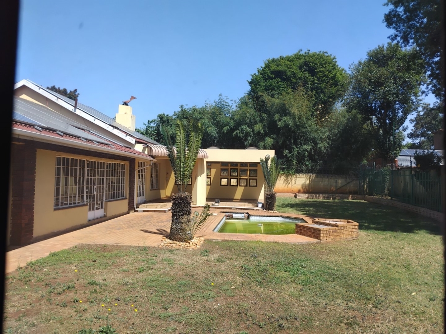 4 Bedroom Property for Sale in Bedfordview Gauteng