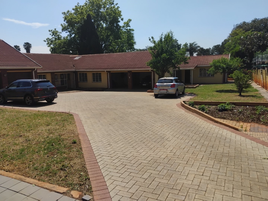 4 Bedroom Property for Sale in Bedfordview Gauteng