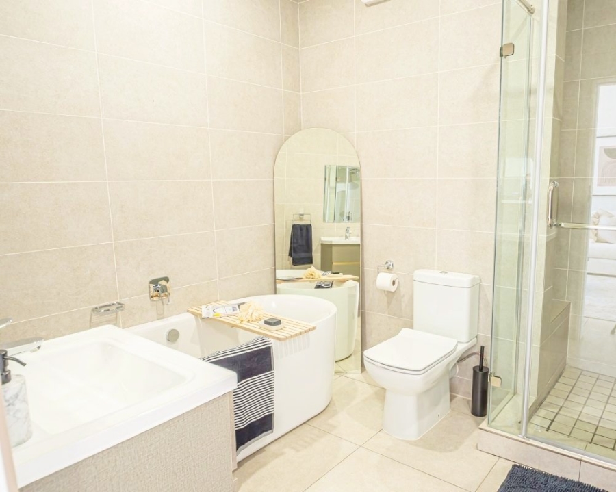 2 Bedroom Property for Sale in Greenstone Hill Gauteng