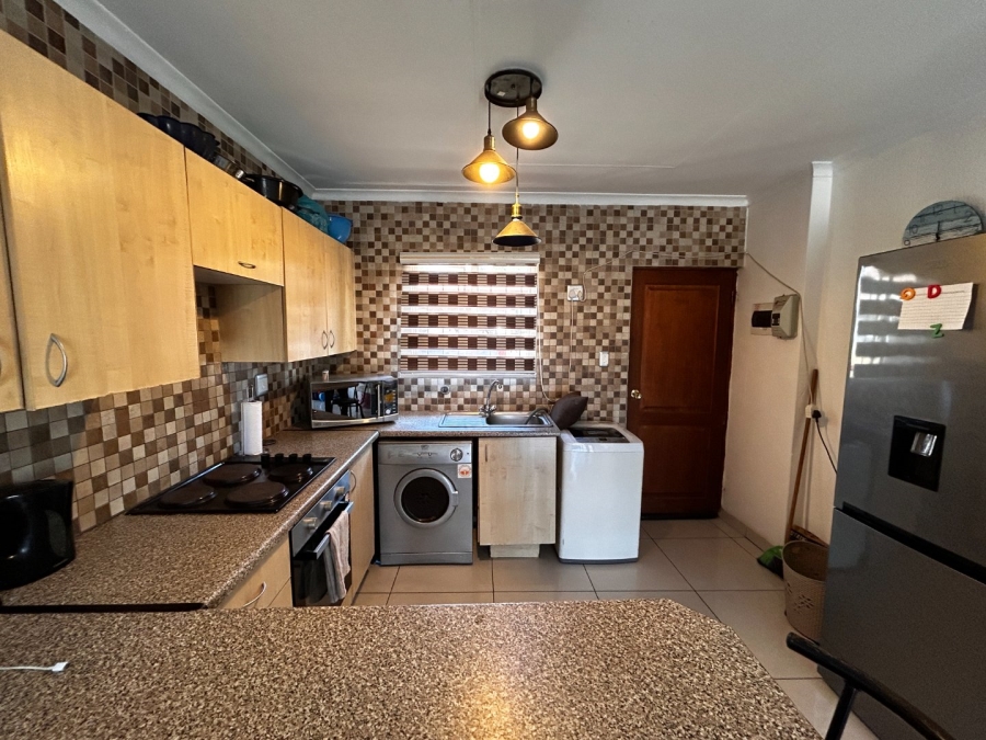 2 Bedroom Property for Sale in Greenstone Hill Gauteng