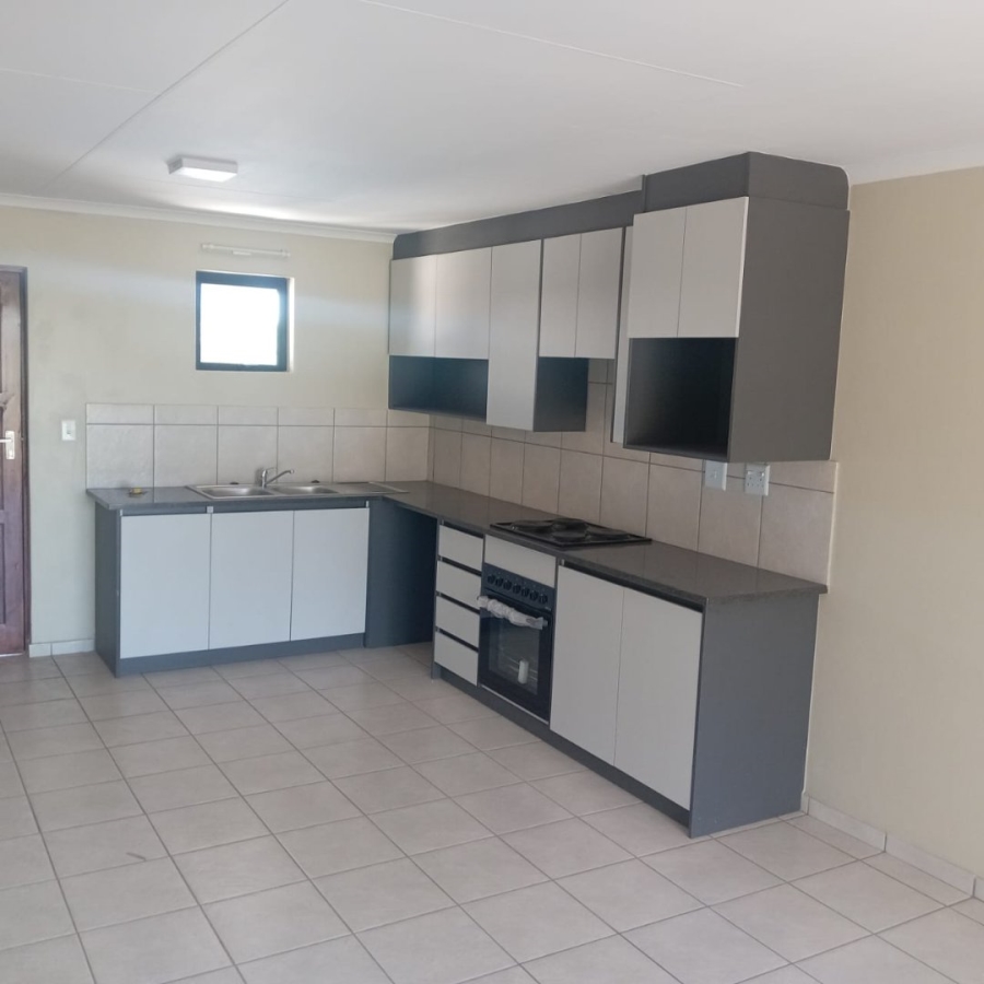 To Let 2 Bedroom Property for Rent in Cloverdene Gauteng