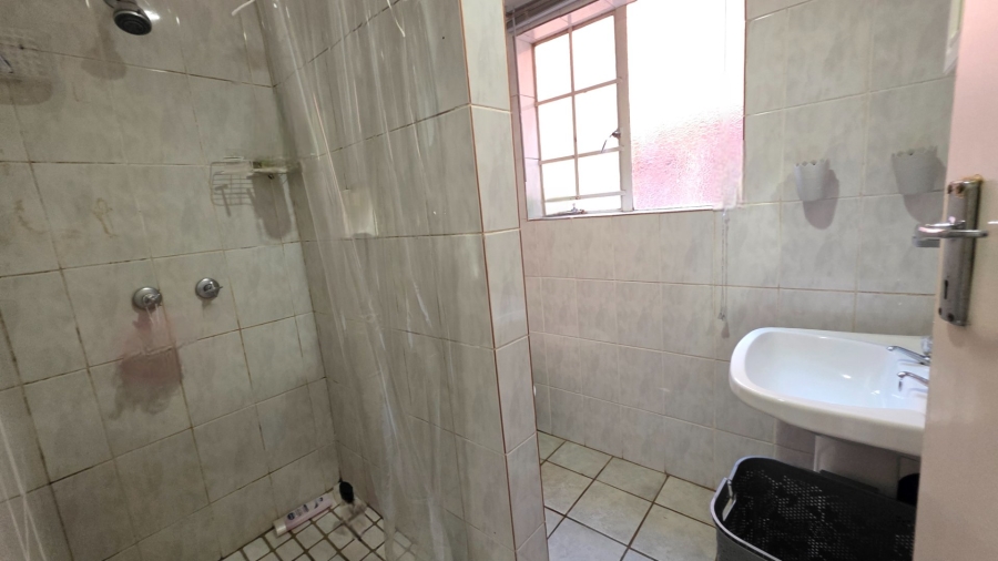2 Bedroom Property for Sale in Eldoraigne Gauteng