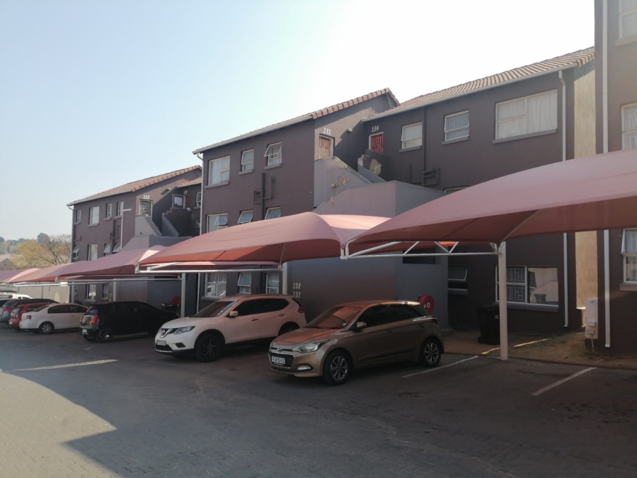 2 Bedroom Property for Sale in Vorna Valley Gauteng