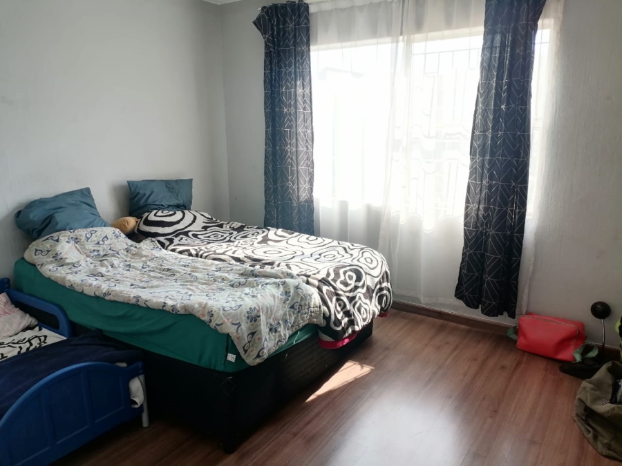 2 Bedroom Property for Sale in Vorna Valley Gauteng