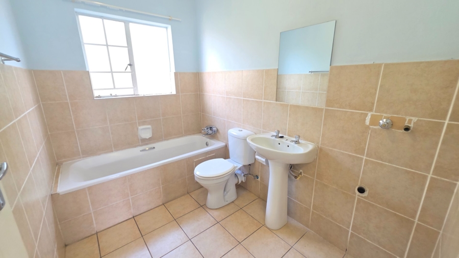 To Let 3 Bedroom Property for Rent in Valhalla Gauteng
