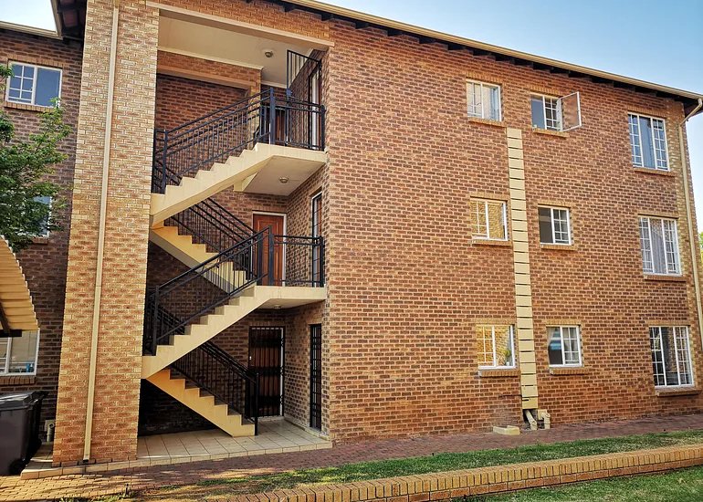 To Let 3 Bedroom Property for Rent in Valhalla Gauteng