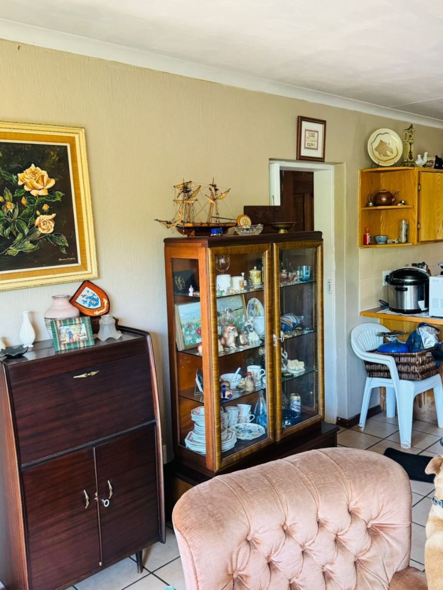 2 Bedroom Property for Sale in Die Hoewes Gauteng