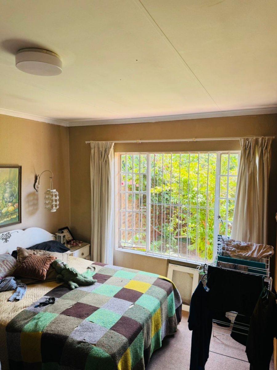 2 Bedroom Property for Sale in Die Hoewes Gauteng