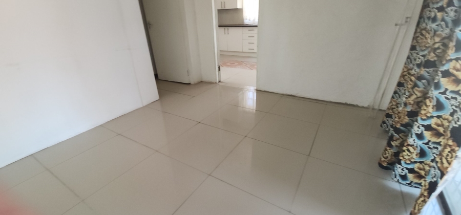 To Let 2 Bedroom Property for Rent in Erasmia Gauteng
