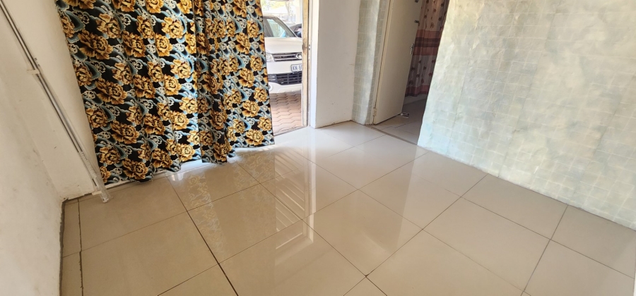 To Let 2 Bedroom Property for Rent in Erasmia Gauteng