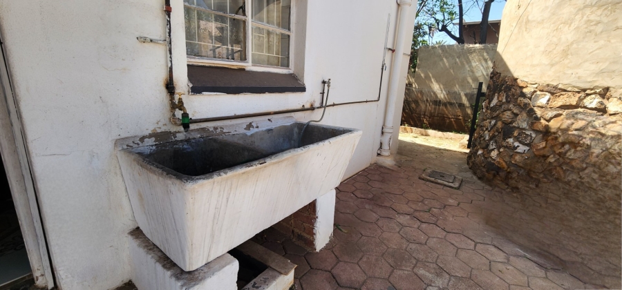 To Let 2 Bedroom Property for Rent in Erasmia Gauteng