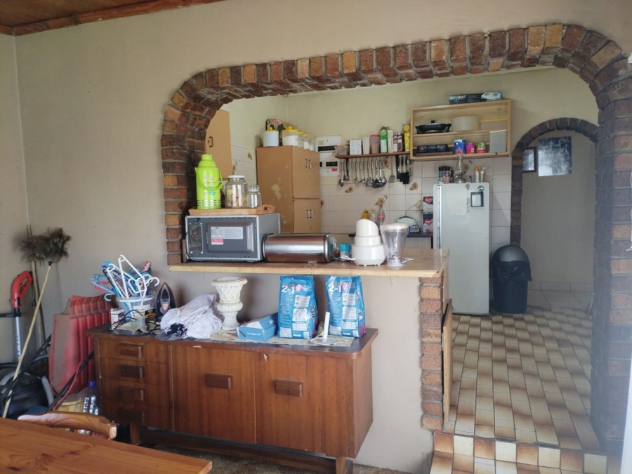 6 Bedroom Property for Sale in Casseldale Gauteng