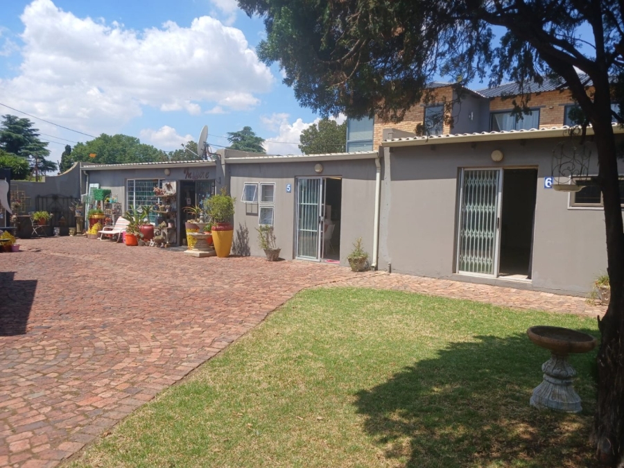 To Let commercial Property for Rent in Brackenhurst Gauteng