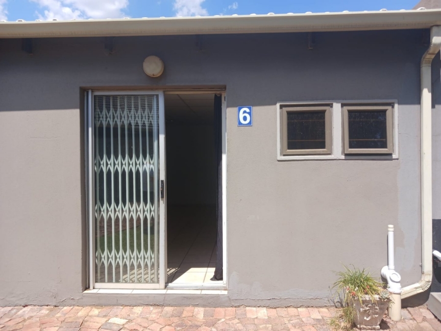 To Let commercial Property for Rent in Brackenhurst Gauteng