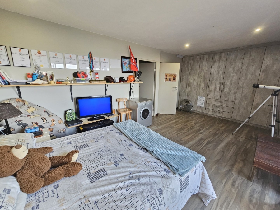 3 Bedroom Property for Sale in Lombardy Gauteng